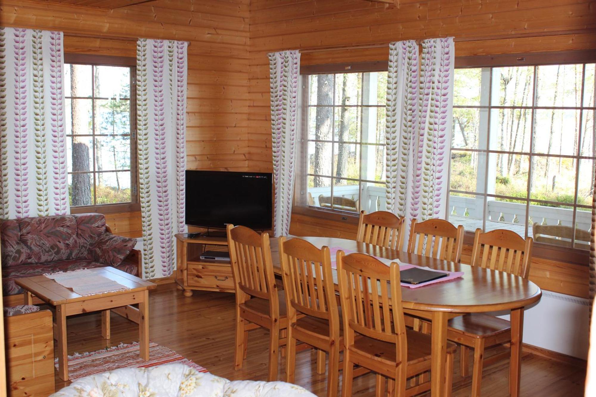 Ferienhaus Lomamokkila